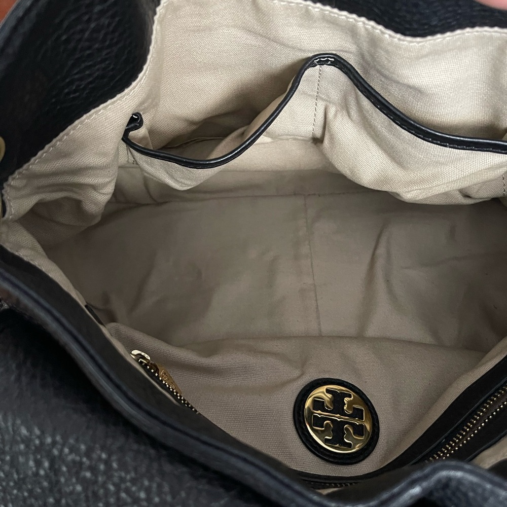 ~ SOLD~ Tory Burch Black Leather Hobo Style Bag ~π - Picture 11 of 11
